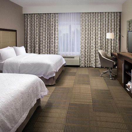 Hampton Inn & Suites Falls Church Extérieur photo